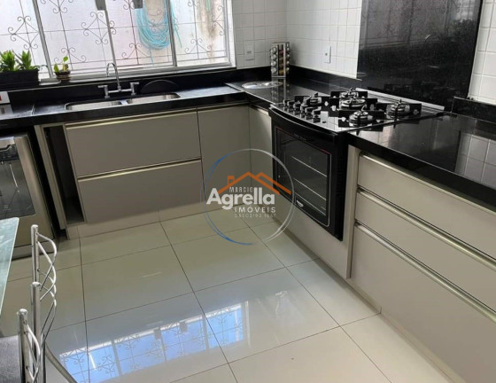 Imagem Casa com 3 Quartos à Venda, 252 m² em Centro - Mogi Guaçu Imagem Casa com 3 Quartos à Venda, 252 m² em Centro - Mogi Guaçu