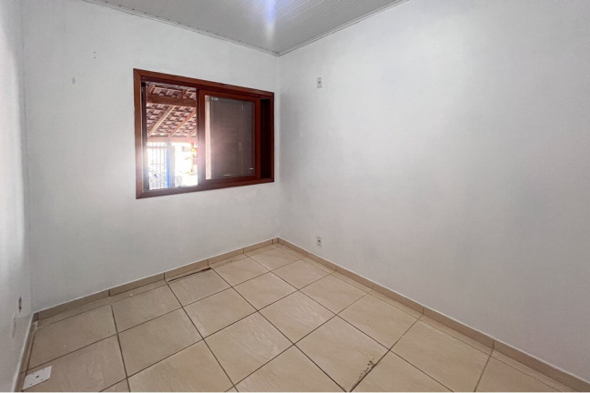 Imagem Casa com 2 Quartos à Venda, 45 m² em Olaria - Canoas Imagem Casa com 2 Quartos à Venda, 45 m² em Olaria - Canoas