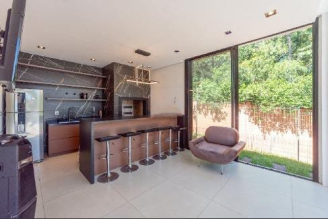 Imagem Casa com 5 Quartos à Venda, 340 m² em Vila Nova - Porto Alegre