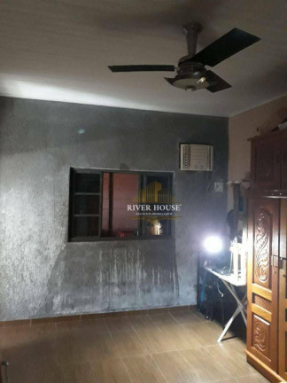 Imagem Casa com 4 Quartos à Venda, 240 m² em Cpa I - Cuiabá