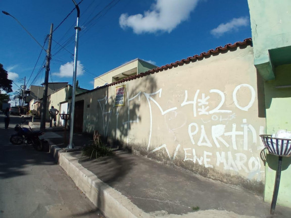 Imagem Casa com 3 Quartos à Venda, 360 m² em água Branca - Contagem Imagem Casa com 3 Quartos à Venda, 360 m² em água Branca - Contagem