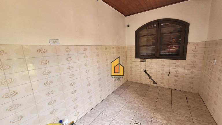 Imagem Sobrado com 2 Quartos para Alugar, 267 m² em Estação - Araucária