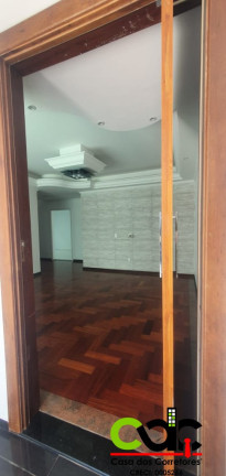 Imagem Casa com 4 Quartos à Venda, 250 m² em Jardim Das Hortênsias - Poços De Caldas Imagem Casa com 4 Quartos à Venda, 250 m² em Jardim Das Hortênsias - Poços De Caldas