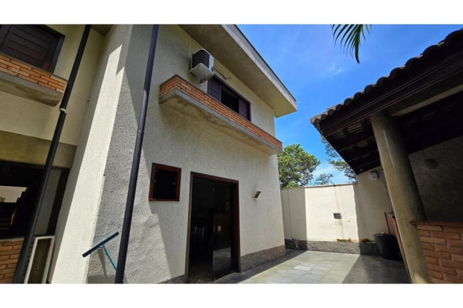 Imagem Casa com 5 Quartos à Venda, 381 m² em Parque Dos Príncipes - São Paulo Imagem Casa com 5 Quartos à Venda, 381 m² em Parque Dos Príncipes - São Paulo
