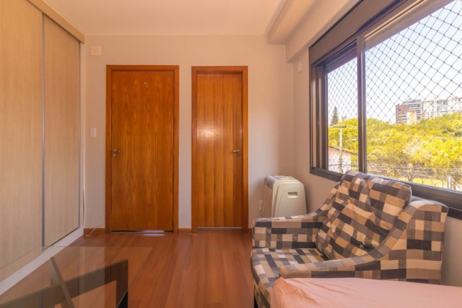 Imagem Apartamento com 2 Quartos à Venda, 82 m² em Passo Da Areia - Porto Alegre