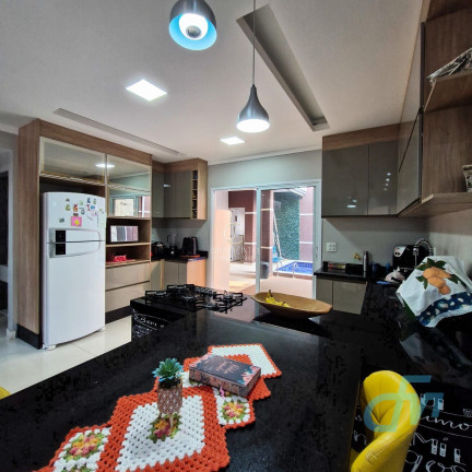 Imagem Sobrado com 3 Quartos à Venda, 150 m² em Villa Di Cesar - Mogi Das Cruzes