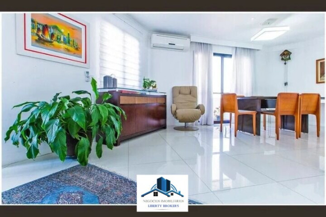 Apartamento com 4 Quartos para Alugar, 230 m² em Jardim Vila Mariana - São Paulo