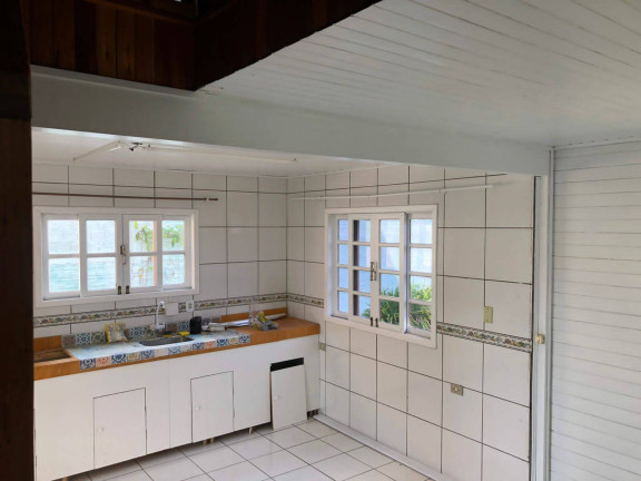 Imagem Casa com 3 Quartos à Venda, em Campeche - Florianópolis Imagem Casa com 3 Quartos à Venda, em Campeche - Florianópolis