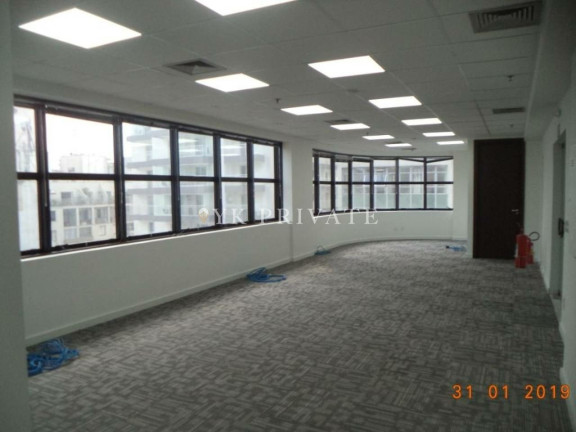 Sala Comercial à Venda, 377 m² em República - São Paulo