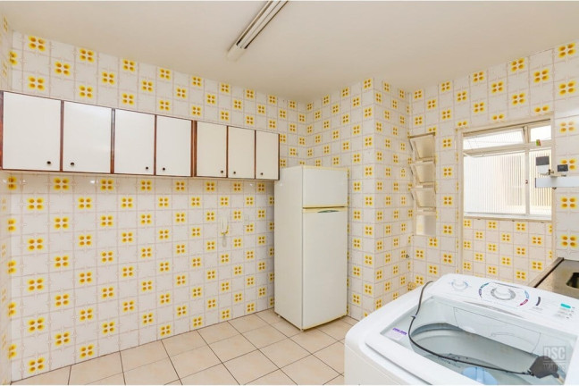 Imagem Imóvel com 2 Quartos à Venda, 70 m² em Santana - Porto Alegre Imagem Imóvel com 2 Quartos à Venda, 70 m² em Santana - Porto Alegre