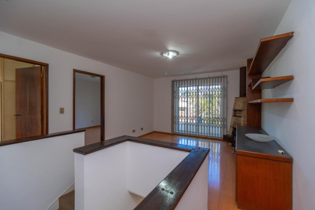 Imagem Casa com 3 Quartos à Venda, 280 m² em Seminário - Curitiba Imagem Casa com 3 Quartos à Venda, 280 m² em Seminário - Curitiba