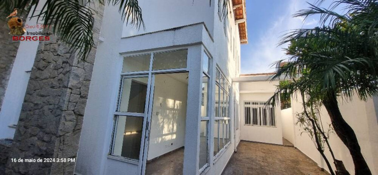 Imagem Casa com 3 Quartos à Venda, em Campo Belo - São Paulo Imagem Casa com 3 Quartos à Venda, em Campo Belo - São Paulo