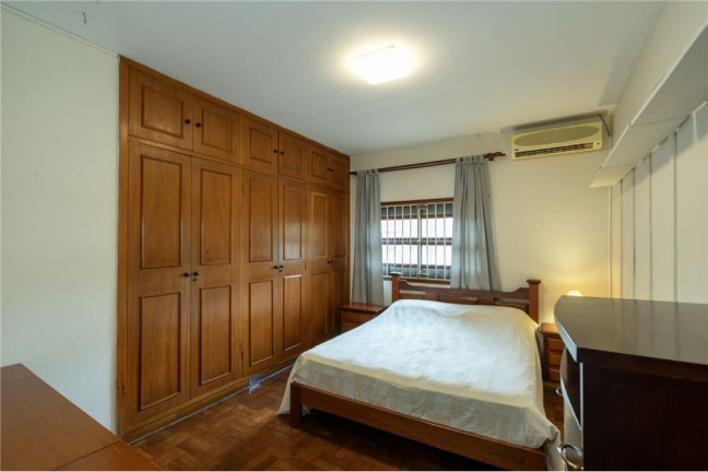 Imagem Casa com 3 Quartos à Venda, 285 m² em Moema - São Paulo Imagem Casa com 3 Quartos à Venda, 285 m² em Moema - São Paulo
