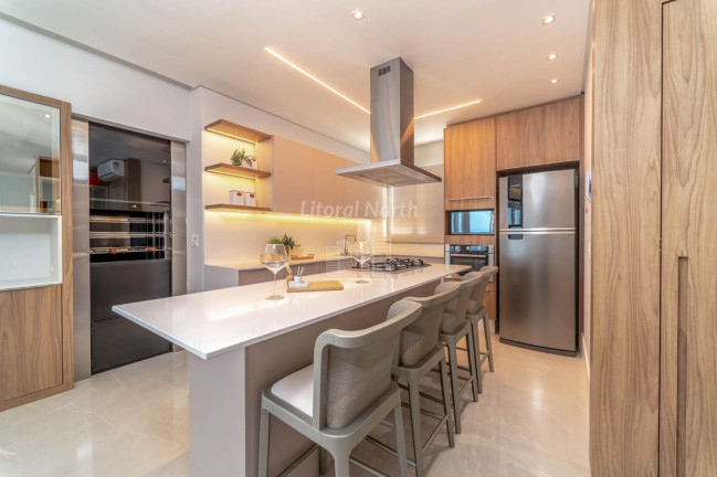 Imagem Apartamento com 3 Quartos à Venda, 133 m² em Pioneiros - Balneário Camboriú Imagem Apartamento com 3 Quartos à Venda, 133 m² em Pioneiros - Balneário Camboriú