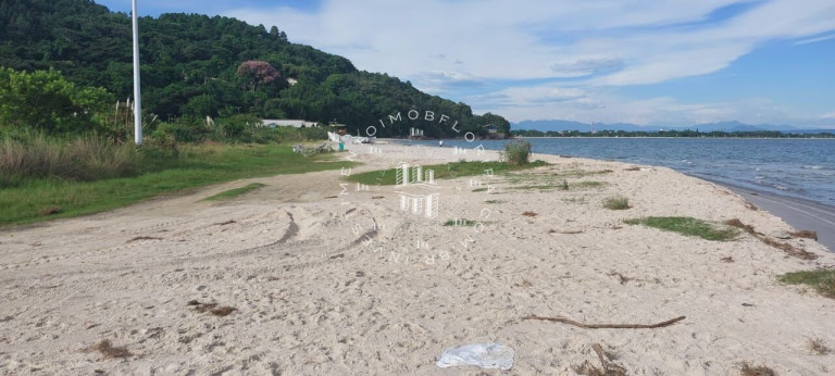 Terreno à Venda, 45.662 m² em Daniela - Florianópolis