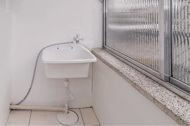 Imagem Imóvel com 2 Quartos à Venda, 69 m² em Vila Ipiranga - Porto Alegre Imagem Imóvel com 2 Quartos à Venda, 69 m² em Vila Ipiranga - Porto Alegre