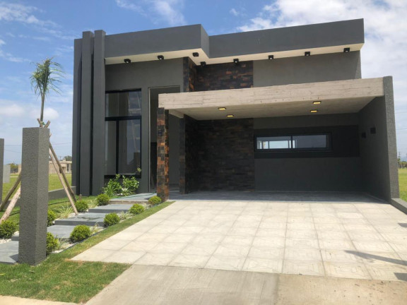 Casa com 3 Quartos à Venda, 120 m² em Xangri-lá - Xangri-la