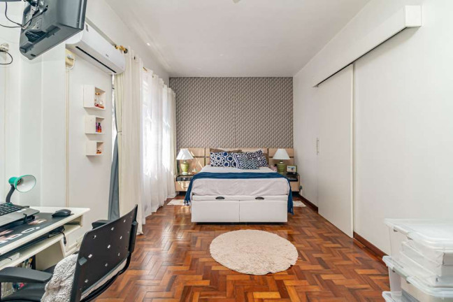 Imagem Imóvel com 1 Quarto à Venda, em Centro Historico - Porto Alegre Imagem Imóvel com 1 Quarto à Venda, em Centro Historico - Porto Alegre