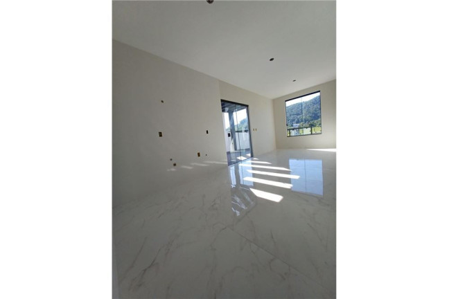 Imagem Casa com 3 Quartos à Venda,  em Forquilhas - São José