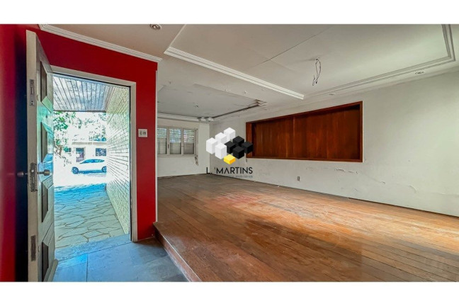 Imagem Casa com 4 Quartos à Venda, 245 m² em Petrópolis - Porto Alegre Imagem Casa com 4 Quartos à Venda, 245 m² em Petrópolis - Porto Alegre