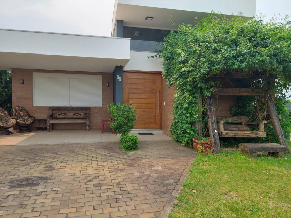 Casa com 4 Quartos à Venda,  em Xangri-lá