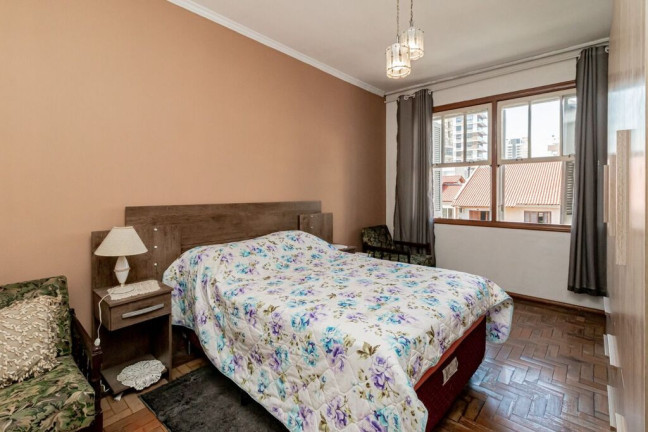 Imagem Apartamento com 4 Quartos à Venda, 104 m² em Menino Deus - Porto Alegre Imagem Apartamento com 4 Quartos à Venda, 104 m² em Menino Deus - Porto Alegre