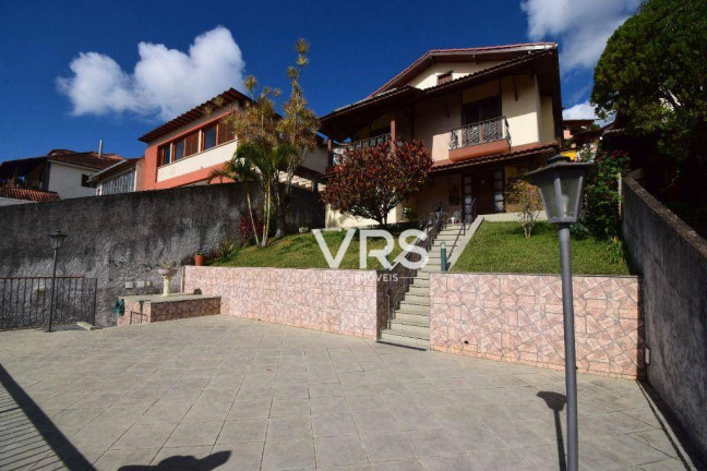 Imagem Casa com 5 Quartos à Venda, 203 m² em Agriões - Teresópolis Imagem Casa com 5 Quartos à Venda, 203 m² em Agriões - Teresópolis