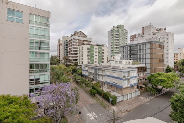 Imagem Imóvel com 2 Quartos à Venda, 90 m² em Petrópolis - Porto Alegre Imagem Imóvel com 2 Quartos à Venda, 90 m² em Petrópolis - Porto Alegre