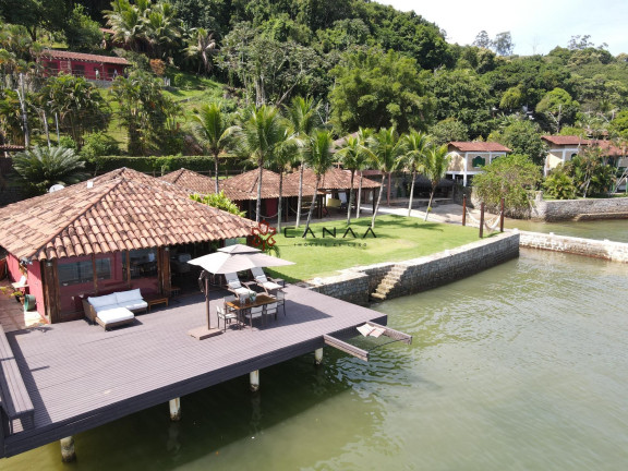 Imagem Casa com 4 Quartos à Venda, 250 m² em Ponta Leste - Angra Dos Reis Imagem Casa com 4 Quartos à Venda, 250 m² em Ponta Leste - Angra Dos Reis
