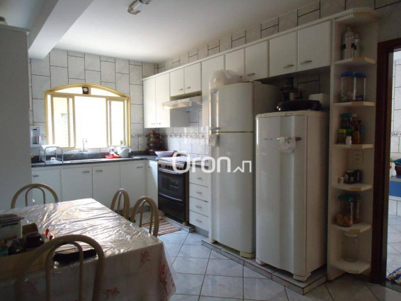 Imagem Sobrado com 4 Quartos à Venda, 393 m² em Vila Itatiaia - Goiânia Imagem Sobrado com 4 Quartos à Venda, 393 m² em Vila Itatiaia - Goiânia