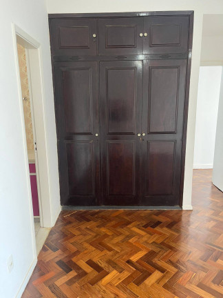 Imagem Apartamento com 3 Quartos à Venda,  em Copacabana - Rio De Janeiro