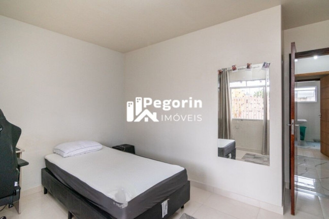 Imagem Casa com 3 Quartos à Venda, 115 m² em Uberaba - Curitiba