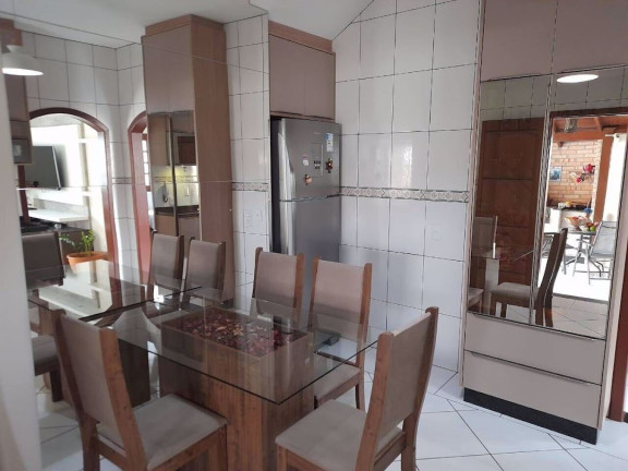 Imagem Casa com 3 Quartos à Venda, 160 m² em Rio Vermelho - Florianópolis Imagem Casa com 3 Quartos à Venda, 160 m² em Rio Vermelho - Florianópolis