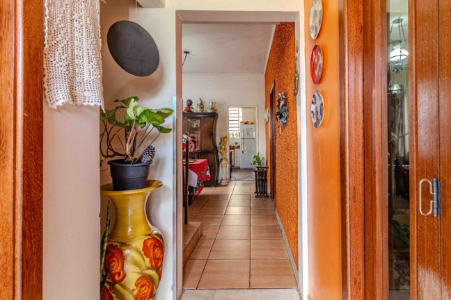 Imagem Casa com 4 Quartos à Venda, 250 m² em São João - Porto Alegre Imagem Casa com 4 Quartos à Venda, 250 m² em São João - Porto Alegre