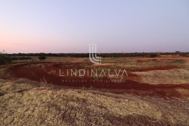 Imagem Fazenda à Venda, 10.000 m² em Três Lagoas - Foz Do Iguacu Imagem Fazenda à Venda, 10.000 m² em Três Lagoas - Foz Do Iguacu