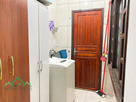 Imagem Casa com 4 Quartos à Venda, 130 m² em Centro - Balneário Barra Do Sul Imagem Casa com 4 Quartos à Venda, 130 m² em Centro - Balneário Barra Do Sul