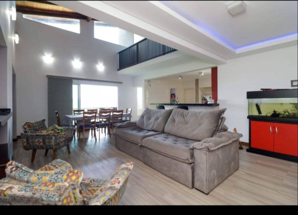 Imagem Casa com 6 Quartos à Venda, 1.000 m² em Loteamento Village De Atibaia - Atibaia Imagem Casa com 6 Quartos à Venda, 1.000 m² em Loteamento Village De Atibaia - Atibaia