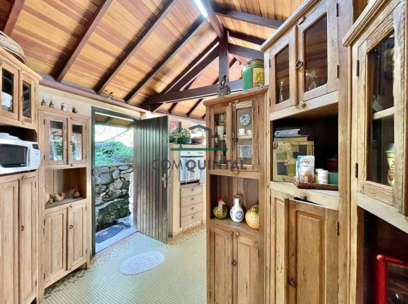 Imagem Casa com 4 Quartos à Venda, 6 m² em Moinho Velho - Embu Das Artes Imagem Casa com 4 Quartos à Venda, 6 m² em Moinho Velho - Embu Das Artes