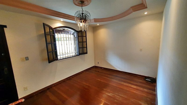 Imagem Casa com 5 Quartos à Venda, 205 m² em Miramar,(barreiro) - Belo Horizonte Imagem Casa com 5 Quartos à Venda, 205 m² em Miramar,(barreiro) - Belo Horizonte