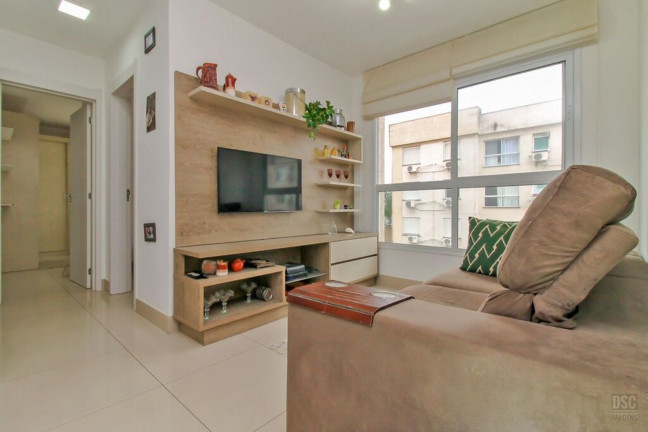 Imagem Imóvel com 2 Quartos à Venda, 56 m² em Cavalhada - Porto Alegre Imagem Imóvel com 2 Quartos à Venda, 56 m² em Cavalhada - Porto Alegre