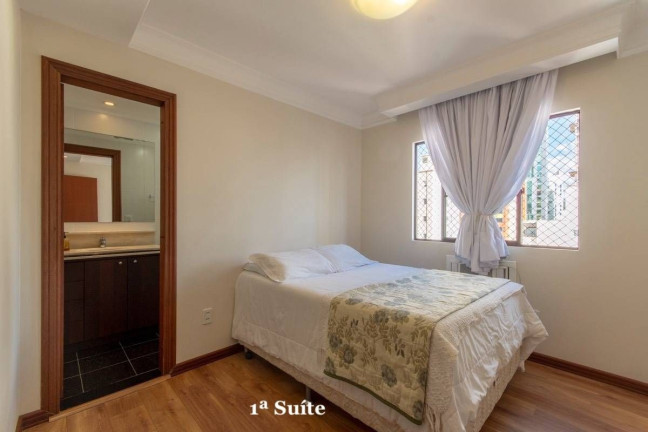 Imagem Apartamento com 5 Quartos à Venda, 340 m² em Centro - Balneário Camboriú Imagem Apartamento com 5 Quartos à Venda, 340 m² em Centro - Balneário Camboriú