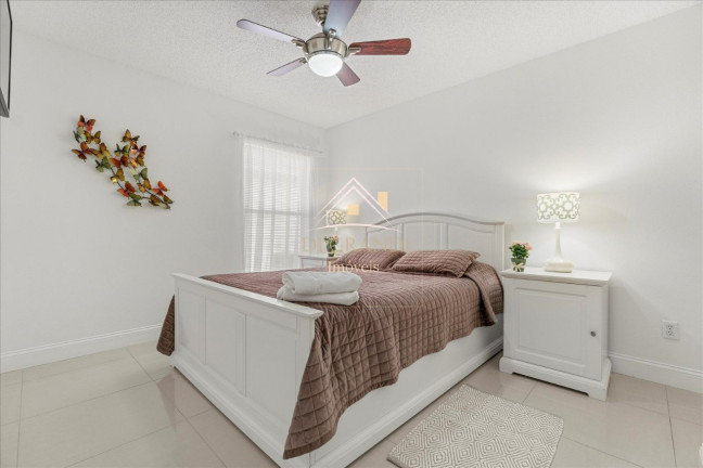 Imagem Casa com 4 Quartos para Alugar ou Temporada, 194 m² em Kissimmee - Orlando Imagem Casa com 4 Quartos para Alugar ou Temporada, 194 m² em Kissimmee - Orlando
