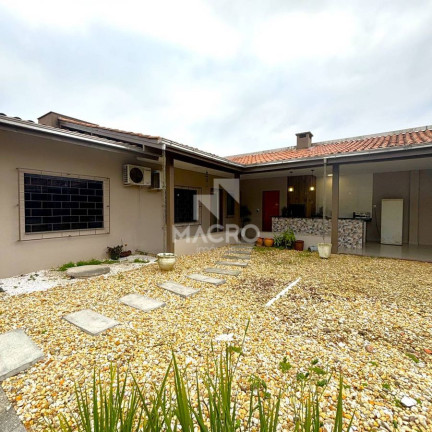 Imagem Casa com 4 Quartos à Venda, 215 m² em São Luís - Jaraguá Do Sul Imagem Casa com 4 Quartos à Venda, 215 m² em São Luís - Jaraguá Do Sul
