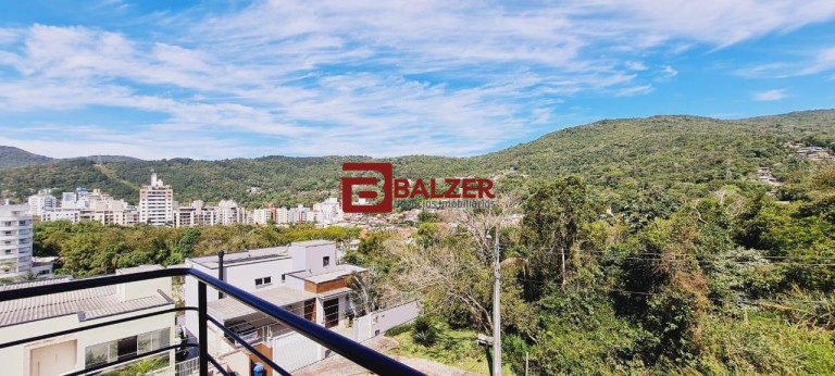 Imagem Casa com 3 Quartos à Venda, 200 m² em Corrego Grande - Florianópolis