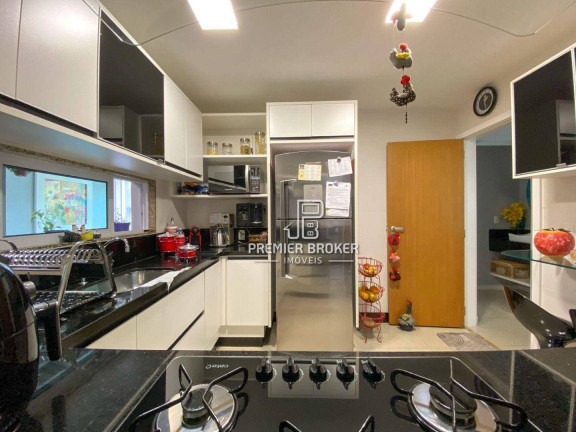 Imagem Casa com 4 Quartos à Venda, 180 m² em Várzea - Teresópolis Imagem Casa com 4 Quartos à Venda, 180 m² em Várzea - Teresópolis