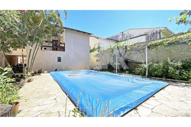 Casa com 2 Quartos à Venda,  em Partenon - Porto Alegre