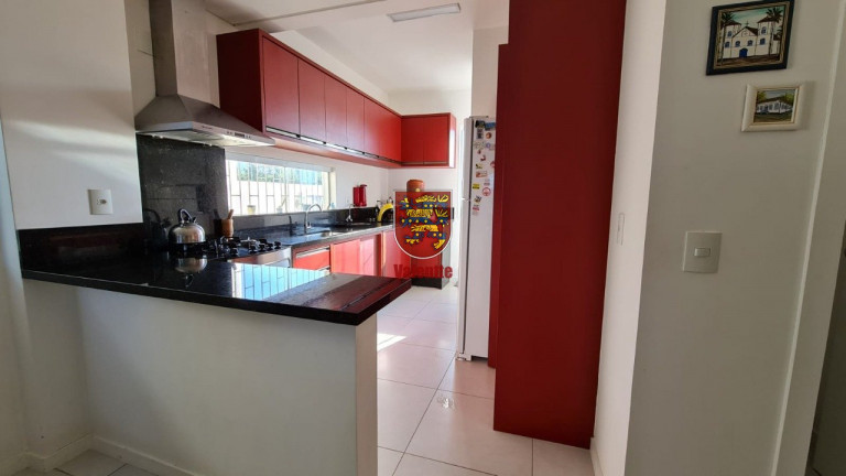 Imagem Casa com 3 Quartos à Venda, 450 m² Imagem Casa com 3 Quartos à Venda, 450 m²