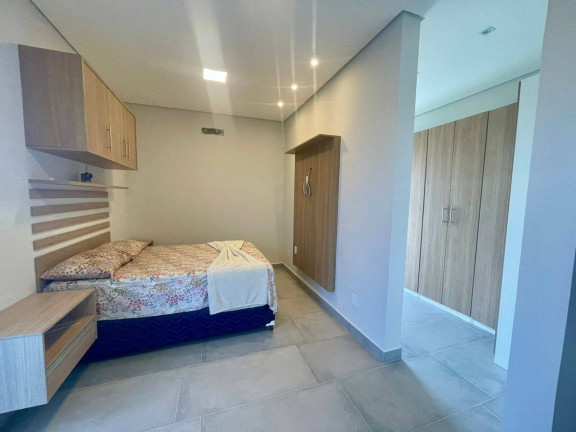 Imagem Casa com 4 Quartos à Venda, 450 m² em Botucatu