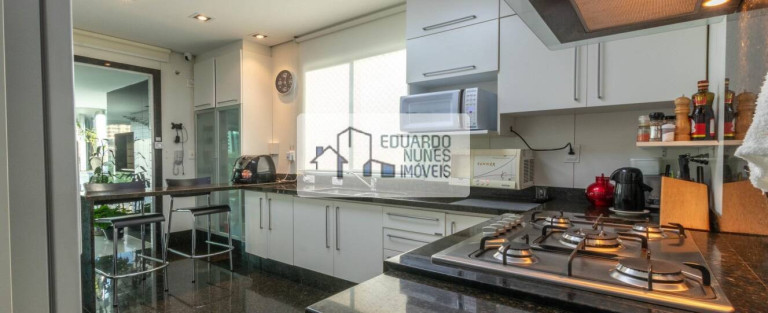Imagem Apartamento com 4 Quartos à Venda, 243 m² em Belvedere - Belo Horizonte