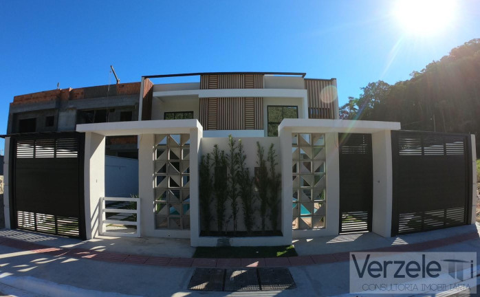 Casa com 3 Quartos à Venda, 165 m² em São Francisco De Assis - Camboriú